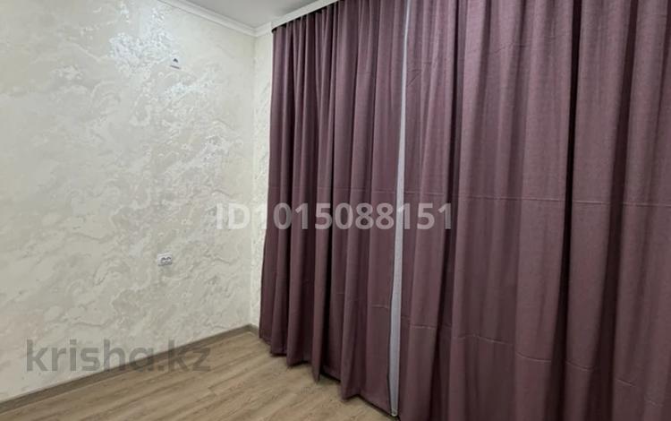 2-бөлмелі пәтер · 82 м² · 4/4 қабат, Нұрсая ш/а., Мкрн Нурсая, бағасы: 250 000 ₸ в Атырау, мкр Нурсая — фото 2