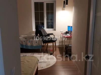 Часть дома · 2 комнаты · 70 м² · 4 сот., мкр Новый Город, улица Сатпаева — На Сатпаева ближе к Ерубаева за 30 млн 〒 в Караганде, Казыбек би р-н