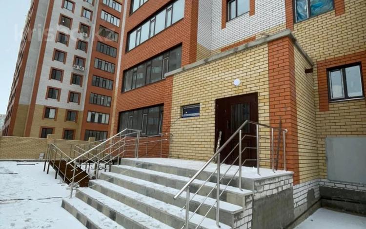 1-бөлмелі пәтер · 48.7 м² · 3 қабат, Джамбула 5, бағасы: ~ 21.2 млн ₸ в Семее — фото 2