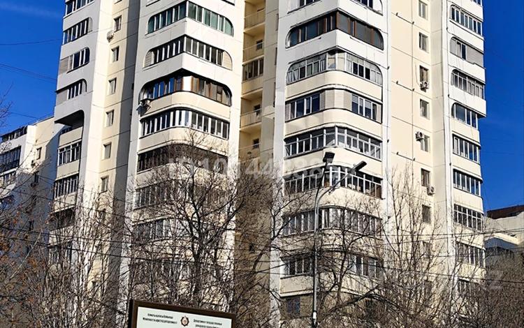 1-бөлмелі пәтер · 45 м² · 12/12 қабат, Самал-1 ш/а. 31 — Мендыкулова - Жолжаспекова, бағасы: 49.5 млн ₸ в Алматы, Медеуский р-н — фото 2