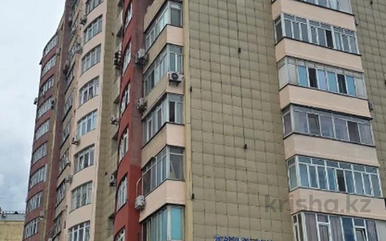 3-бөлмелі пәтер · 120.9 м² · 9/15 қабат, Мамыр-3 ш/а. 23, бағасы: 64 млн ₸ в Алматы, Ауэзовский р-н — фото 2