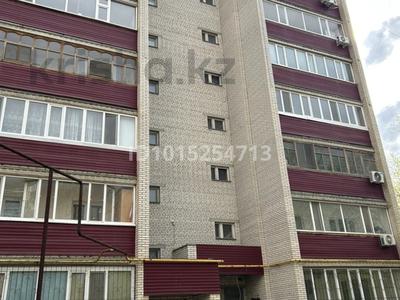 2-бөлмелі пәтер · 63 м² · 7/10 қабат, Жамбыл 40/2 — Авто парк, бағасы: 20 млн ₸ в Уральске