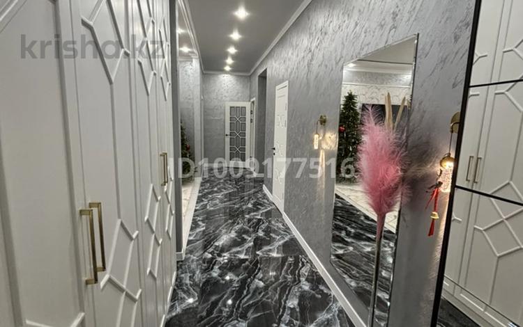 4-бөлмелі пәтер · 107 м² · 3/3 қабат, мкр Нурсая, Адгама Каримова, бағасы: 65 млн ₸ в Атырау — фото 2