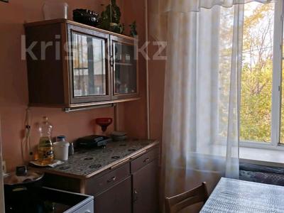 2-комнатная квартира, 59 м², 2/3 этаж, пр. Шакарима (Ворошилова) 167 за 16.5 млн 〒 в Усть-Каменогорске