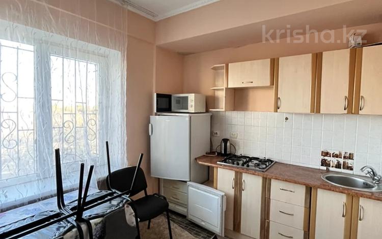 1-комнатная квартира, 36 м², 4/5 этаж помесячно, 3 мкр 16