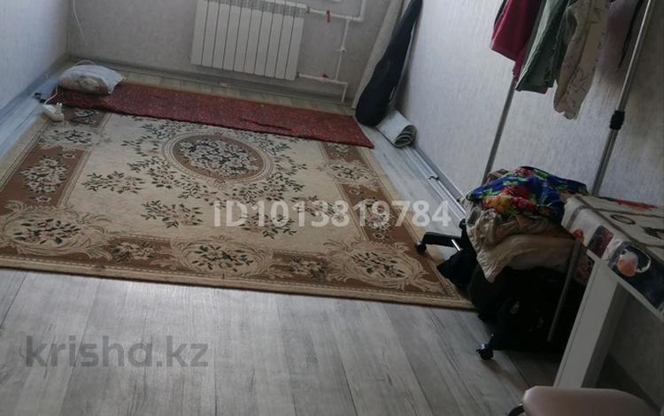 1-бөлмелі пәтер · 14 м² · 4/5 қабат, мкр Шанхай, Бр жубановых — Жубанов Аккагаз, бағасы: 2.5 млн ₸ в Актобе — фото 8