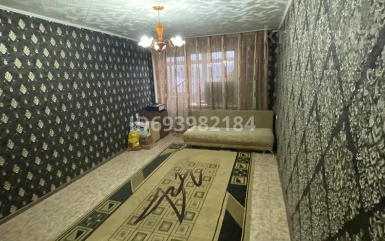 1-комнатная квартира, 36 м², 3/5 этаж, Едомского за 12.5 млн 〒 в Щучинске — фото 8