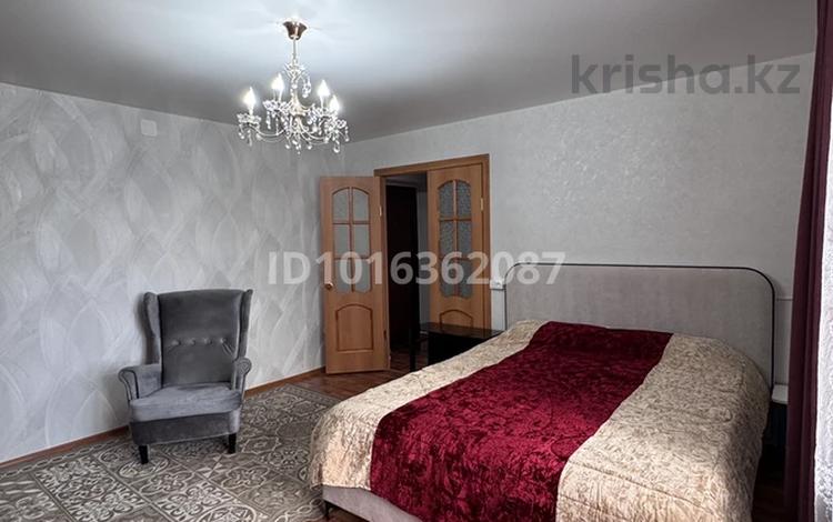 1-комнатная квартира · 40 м² · 4/12 этаж, Казахстан 68 — Пл. Республики, Акимат за 230 000 ₸ в Усть-Каменогорске — фото 12