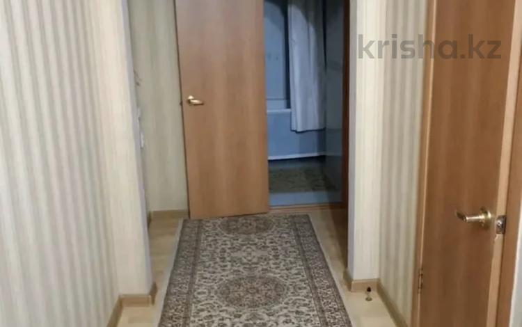 2-комнатная квартира · 54 м² · 3/5 этаж, мкр Аксай-3Б 29 — Толе би Яссауи за 220 000 ₸ в Алматы, Ауэзовский р-н — фото 2