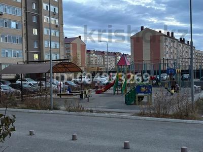 3-бөлмелі пәтер · 85 м² · 10/10 қабат, мкр. Алтын орда, Мангилик Ел 20 — Мустафа Шокая, бағасы: 27 млн ₸ в Актобе