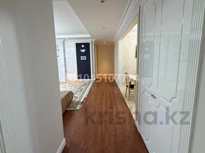 4-комнатная квартира · 176.5 м² · 17/25 этаж, Кошкарбаева 8 за 130 млн ₸ в Астане, Сарайшык р-н