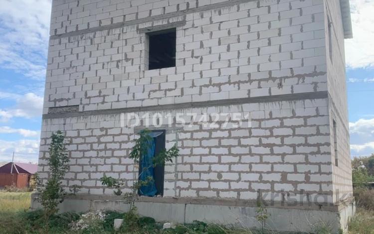 Отдельный дом · 6 комнат · 150 м² · 7 сот., Ул.Конституций 3/3 — Маметова 28 за 17 млн ₸ в Жибек Жолы — фото 2