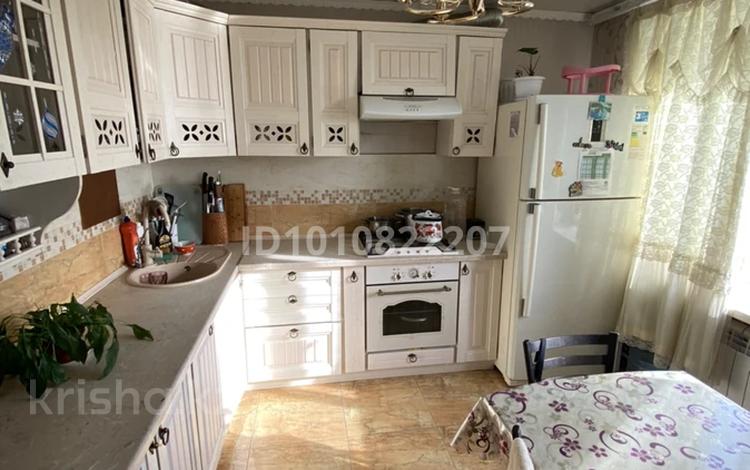3-комнатная квартира · 82 м² · 5/5 этаж, Павлова — Баймагамбетова за 43 млн ₸ в Костанае — фото 2