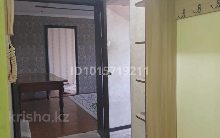 2-бөлмелі пәтер · 46 м² · 5/5 қабат, Қаратау ш/а. — 2 микрорайон, бағасы: 100 000 ₸ в Таразе, мкр Каратау — фото 2