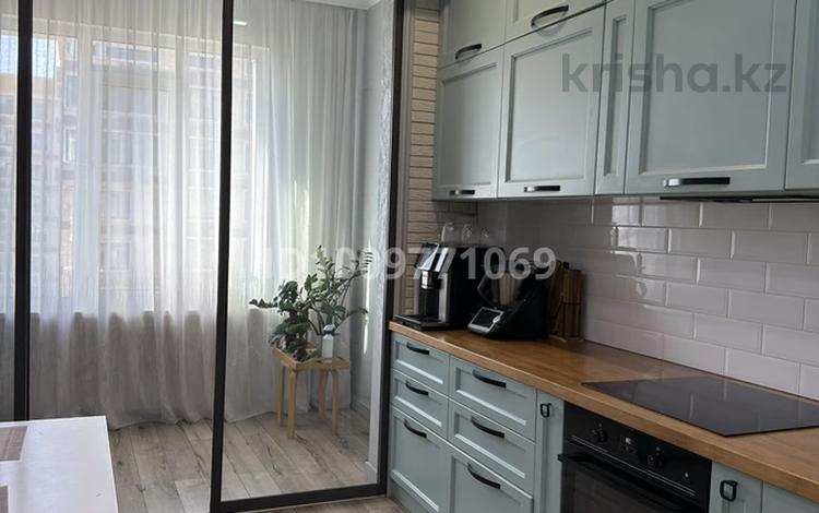 4-комнатная квартира · 143 м², Бухар Жырау 35 — Бухар Жырау - Шагабудтинова за 1.5 млн 〒 в Алматы, Бостандыкский р-н — фото 2