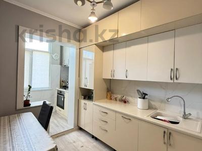 Продажа квартир в Жамбылской обл.: 3-комнатная квартира · 65 м² · 4/5 этаж, 8 микр 13 за 18.9 млн 〒 3-комнатная квартира · 65 м² · 4/5 этаж, 8 микр 13 за 18.9 млн 〒 в Таразе