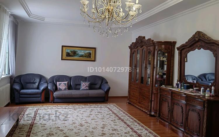Отдельный дом · 5 комнат · 220 м² · 6 сот., мкр Мунайшы, Неверева 45 — Возле остановки 1 участка, ближе к главной дороге за 350 000 ₸ в Атырау — фото 3