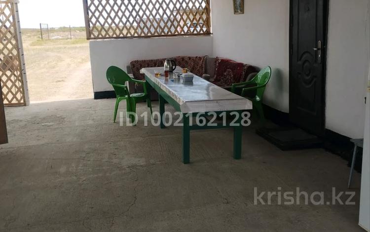 Дом · 4 комнаты · 100 м², Набережная 12 — Чубар Тюбек за 70 000 ₸ в Балхаше — фото 2