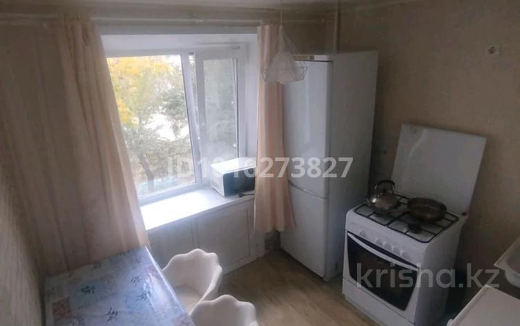 2-комнатная квартира · 45 м² · 2/4 этаж, Космонавтов 9 — Центр города за 110 000 ₸ в Рудном — фото 2