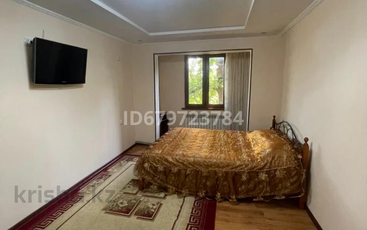 1-комнатная квартира · 40 м² · 3/5 этаж, 11-й микрорайон 186А за 140 000 ₸ в Шымкенте, Енбекшинский р-н — фото 5