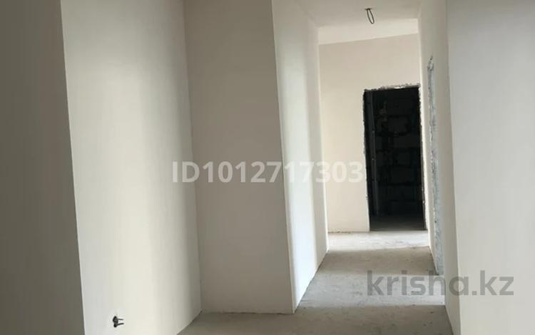 3-бөлмелі пәтер · 100.8 м² · 3/9 қабат, Жандосова 73/а, бағасы: 41 млн ₸ в Шымкенте — фото 2