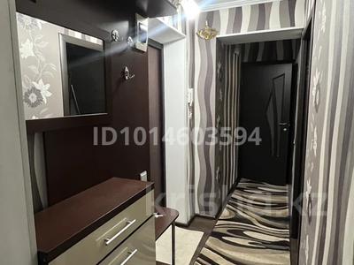 2-комнатная квартира · 43 м² · 2/5 этаж, Гагарина — Супермаркет Туран, магазин 1000 мелочей за 150 000 ₸ в Шымкенте, Абайский р-н