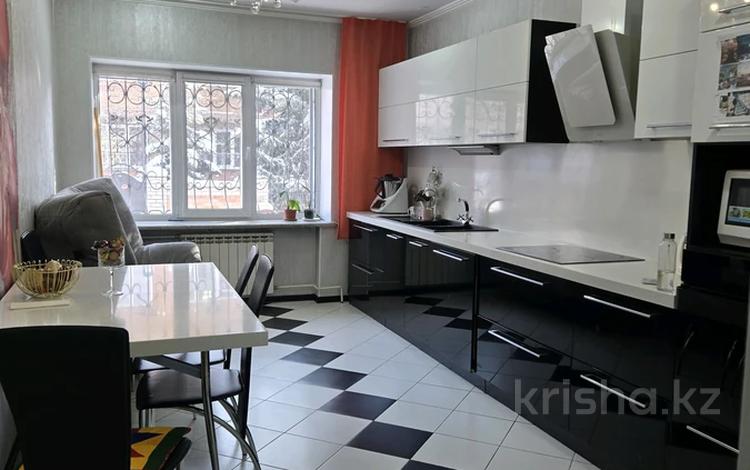 Жеке үй · 6 бөлме · 400 м² · 8 сот., Дружбы Народов, бағасы: ~ 1.9 млн 〒 в Усть-Каменогорске — фото 2