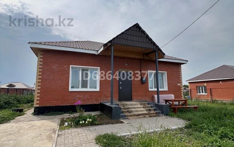 Дом · 2 комнаты · 80 м², 28-й микрорайон 70 за 35 000 ₸ в Усть-Каменогорске — фото 11