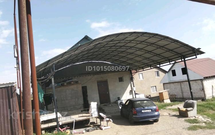 Отдельный дом · 4 комнаты · 110 м² · 4 сот., Токтарбек — Акниет кошеси бойындагы Жанкожа батыр мен Кабанбай батыр кошеси ортасы за 40 млн ₸ в Кемертогане — фото 2