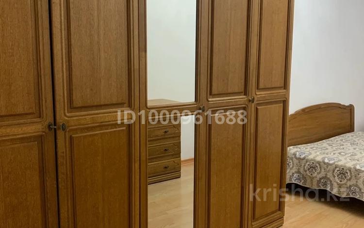 3 бөлме · 100 м² · 10 қабат, Иманова 17 — Валиханова Иманова, бағасы: 50 000 ₸ в Астане, р-н Байконур — фото 2
