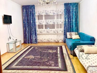 3 комнаты · 100 м² · 10 этаж, Иманова 17 — Валиханова Иманова за 50 000 ₸ в Астане, р-н Байконур