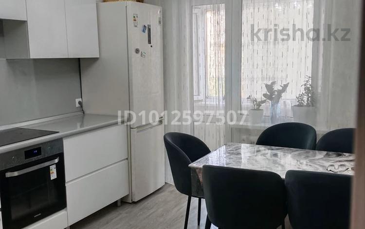 3-комнатная квартира · 68 м² · 3/5 этаж, Поднебесной 1 за 35 000 ₸ в Балхаше — фото 2