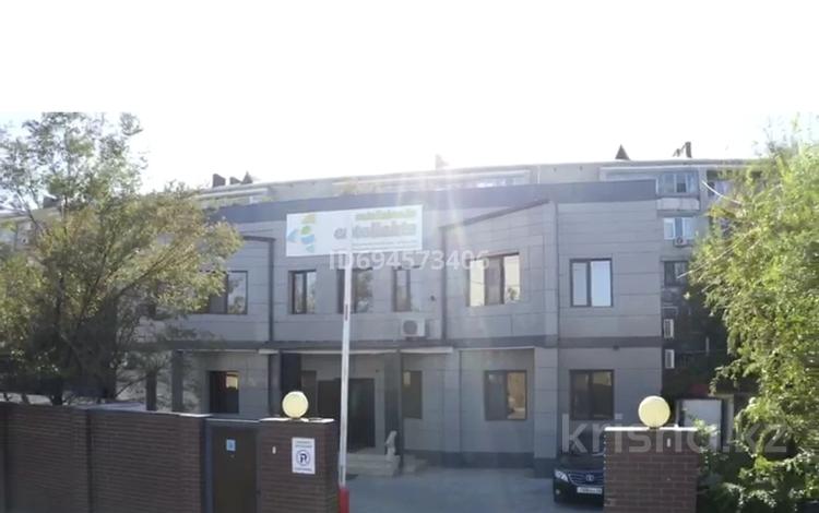 Офисы, образование · 300 м² за 1.5 млн ₸ в Атырау, мкр Авангард-2 — фото 2