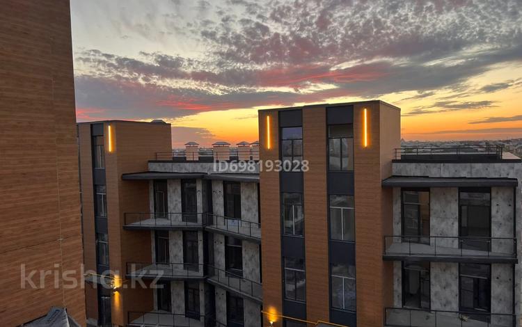 2-бөлмелі пәтер · 67.6 м² · 3/3 қабат, 32 2/2, бағасы: 26.5 млн ₸ в Туркестане — фото 3
