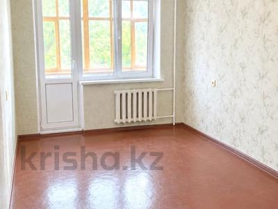 2-комнатная квартира · 47.5 м² · 3/5 этаж, Кардери — 7 школа за 14 млн ₸ в Уральске, мкр Школьник