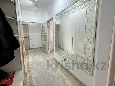 2-бөлмелі пәтер · 82 м² · 6/9 қабат, Ақсай-3Б ш/а., бағасы: 45.5 млн ₸ в Алматы, Ауэзовский р-н