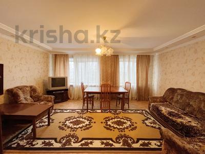 3-комнатная квартира, 92 м², 4/4 этаж, стоителей за 19.5 млн 〒 в Темиртау