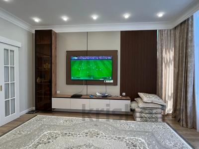 3-комнатная квартира · 130 м² · 2/5 этаж, мкр Нурсая, Абулхаир Хана 46 за 70 млн ₸ в Атырау