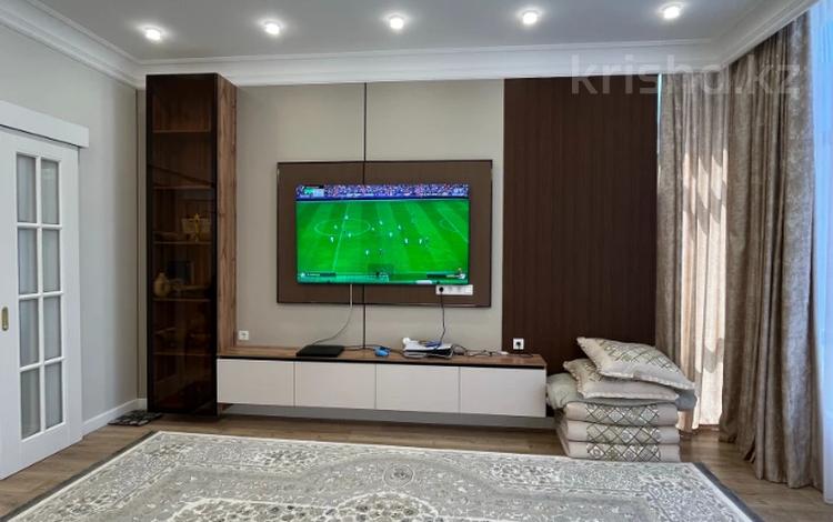 3-комнатная квартира · 130 м² · 2/5 этаж, мкр Нурсая, Абулхаир Хана 46 за 70 млн ₸ в Атырау — фото 10
