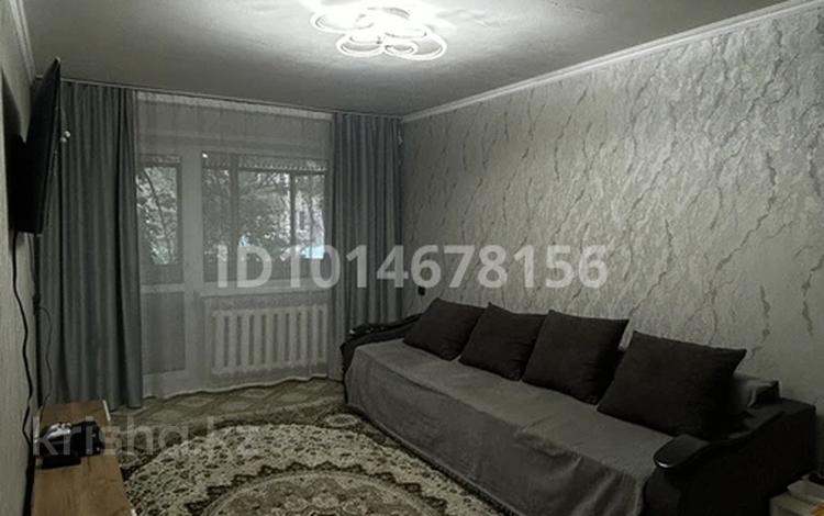 2-бөлмелі пәтер · 48 м² · 2/5 қабат, 22-шағынаудан 14, бағасы: 15.5 млн ₸ в Караганде, Алихана Бокейханова р-н — фото 2