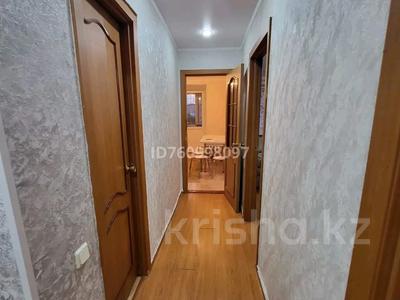 Пәтерлер в Актюбинской обл.: 3-бөлмелі пәтер · 71 м² · 6/6 қабат, Нур Актобе, Абулхаир хана 37 — Акимата напротив ТЦ Айна, бағасы: 16.5 млн 〒 3-бөлмелі пәтер · 71 м² · 6/6 қабат, Нур Актобе, Абулхаир хана 37 — Акимата напротив ТЦ Айна, бағасы: 16.5 млн 〒