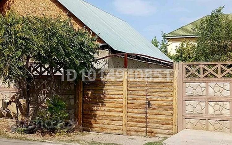 Отдельный дом · 4 комнаты · 100 м² · 6 сот., 3й переулок Такенова 8 — Айтиева-Ташкентская за 37 млн ₸ в Таразе — фото 2