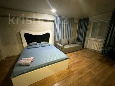 1-комнатная квартира · 35 м² · 4/5 этаж, Бурова 17 — Пересечение улиц Бурова и Кабанбай батыра за 12 000 ₸ в Усть-Каменогорске