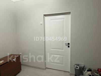 Отдельный дом · 4 комнаты · 80 м² · 8 сот., Сухамбаева 20 — Сыздыкбаева за 20 млн ₸ в Сарыкемере