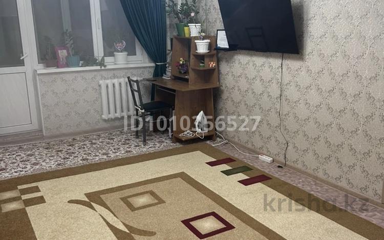 3-комнатная квартира · 70 м² · 3/5 этаж, мкр Центральный, Абая 21 70 за 20 млн ₸ в Атырау — фото 2