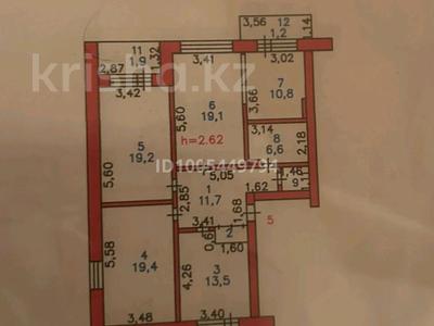 4-комнатная квартира · 107 м² · 3 этаж, Интернациональная — Район Черёмушки за 40 млн 〒 в Петропавловске