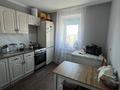 2-бөлмелі пәтер · 55 м² · 8/12 қабат, Бобровка, Мкр. 15 22, бағасы: 26.5 млн ₸ в Семее — фото 10