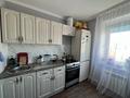 2-бөлмелі пәтер · 55 м² · 8/12 қабат, Бобровка, Мкр. 15 22, бағасы: 26.5 млн ₸ в Семее — фото 11