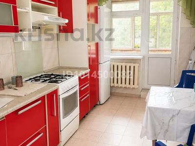 3-комнатная квартира · 89 м² · 2/3 этаж, мкр Кемел (Первомайское), Мкр Кемал, қазанат д2 кв 9 2 — По капчигайской трассе (ниже магнума ) за 200 000 ₸ в Алматы, Жетысуский р-н
