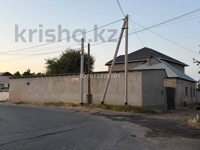 Отдельный дом · 3 комнаты · 70 м², Сатпаева 76 — РОВД/Управление Полиции Ерубаев за 30 млн ₸ в Туркестане
